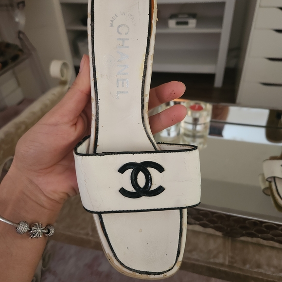 Chanel Women's White Slide Sandals - Picture 2 of 4